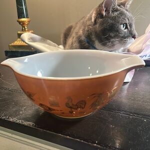 Vintage Pyrex early American 🇺🇸 Mixing Bowl with Rooster Design